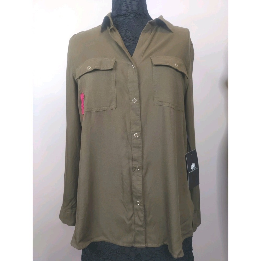 Rock Republic Bittersweet Olive Green Embroidery Floral Snap Button Top Size M